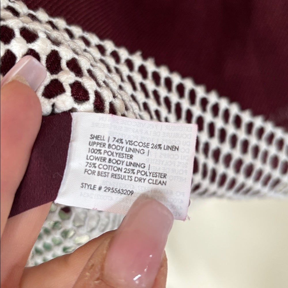 Club Monaco Burgundy Linen Blend Sleeveless Crop Top w/ White Mesh Lace Underlay - Picture 13 of 15